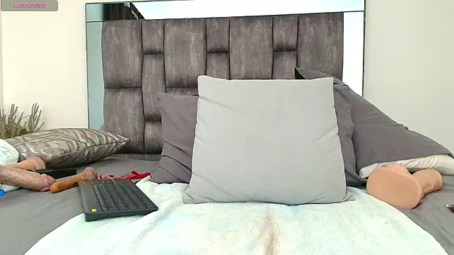 alyssia_ocean webcam