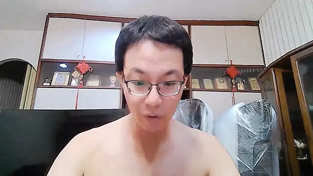 poter77112 (Ask my age) - show penis  秀屌