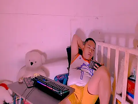 hardking_69 (M young) - PLEASE HELP ME CUM I'M SO HORNY