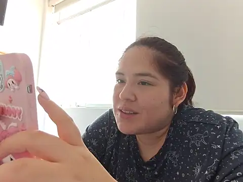 maca3468 (F young) - PUSSY SHOW MÁS CREMA EN TODO EL CUERPO
