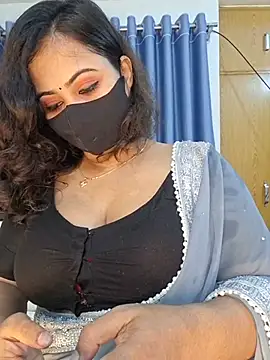 bristy--- (F milf) - Pussy show