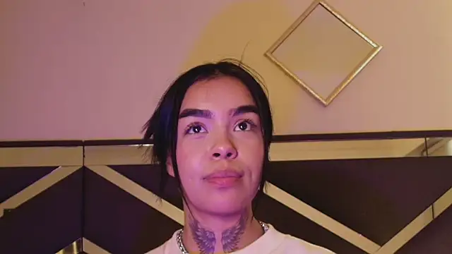 Bratz_x webcam