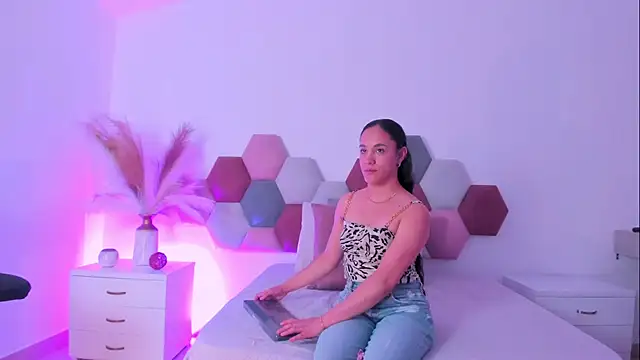 CelesteQueeen webcam