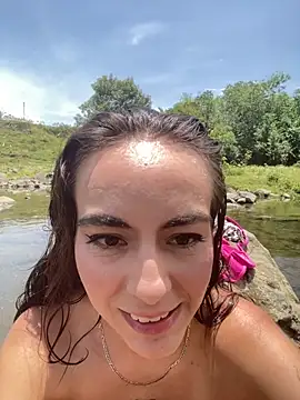 MelanyyJhonson15 live cam on StripChat