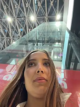ICrazyOneIRL webcam