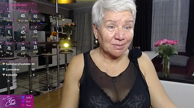 roxana_brooks live cam on StripChat