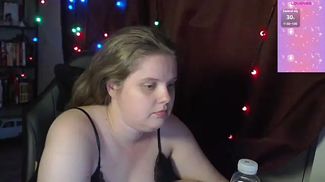 so_cute777 live cam on StripChat