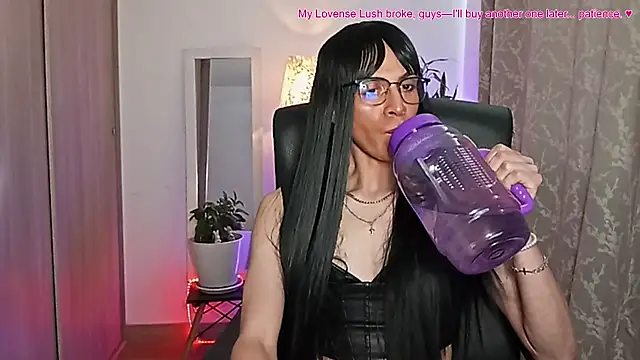 Andy_Roses live cam on StripChat