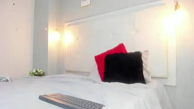 victoria_cutee live cam on StripChat