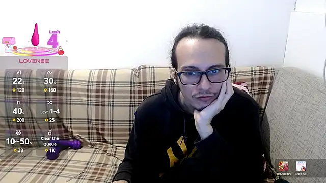 cholitohermoso live cam on StripChat