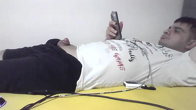 HotwifeAvcisiOlgunAdam live cam on StripChat