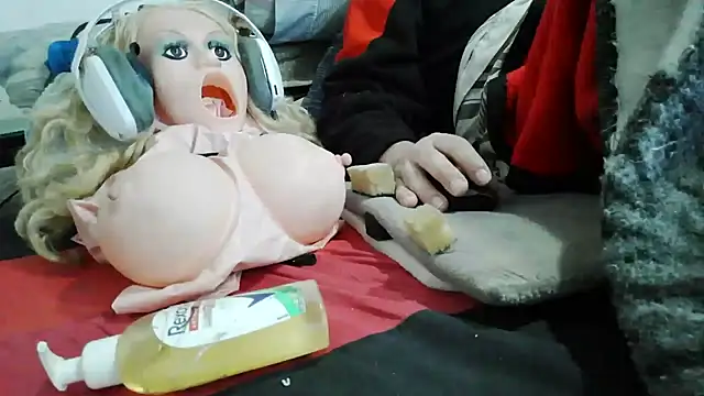 messi_syssy live cam on StripChat