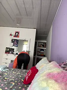 Marianahb-e live cam on StripChat