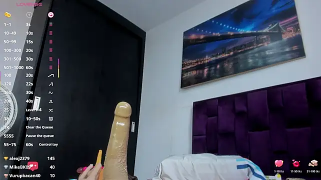 Alicia_Whitee webcam