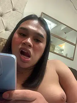 blare_Monica webcam