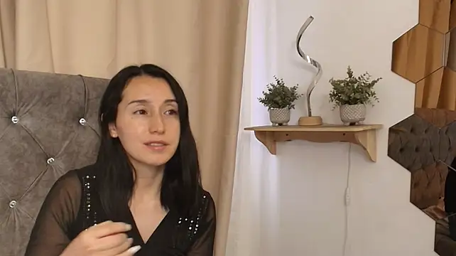 Ginevra_esposito live cam on StripChat