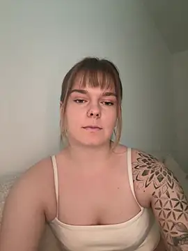 LisaFreierxx live cam on StripChat