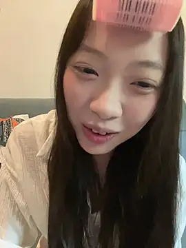 YY-1-1-1 live cam on StripChat