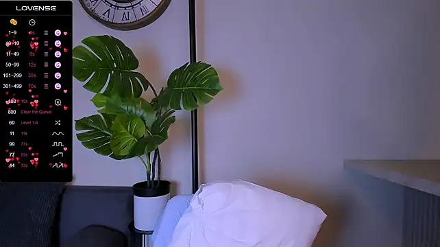 Marta--jess live cam on StripChat