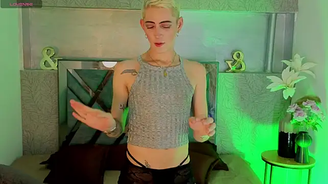 dominic_thailor webcam