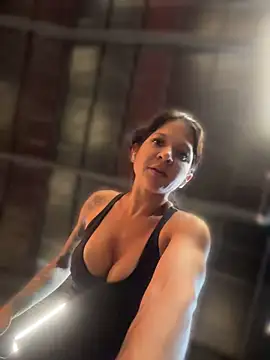 biadomebiadominatrix (F milf) - Gozar / Cum