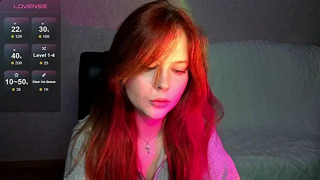 Elle_Funning live cam on StripChat