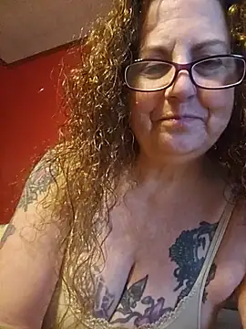 Harleygirl73 live cam on StripChat