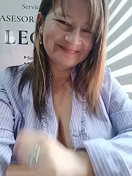 KAREN--03 live cam on StripChat