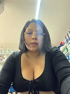 ISABELLA__LUNA webcam