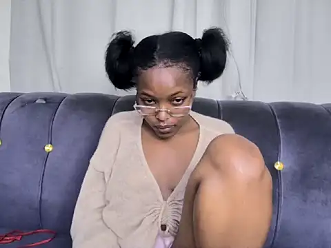 Sweet_PROTON live cam on StripChat