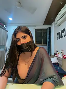 alizahincontrol (F young) - Open boobs