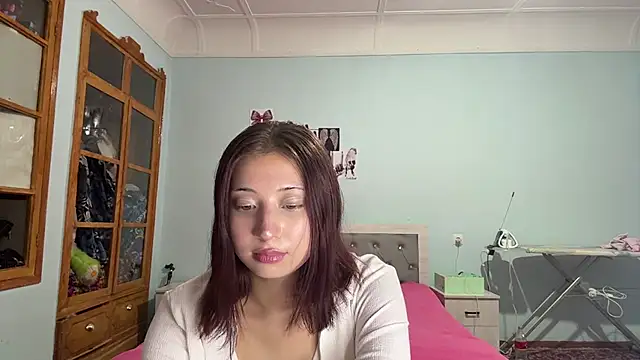 TeresitaCocanougher live cam on StripChat