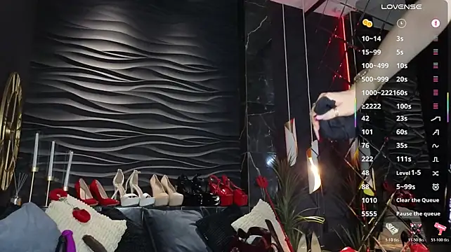 MistressDarsy live cam on StripChat