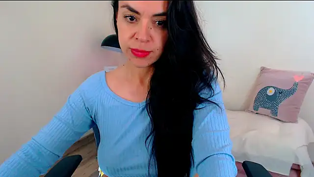 LATINGODDESS_X live cam on StripChat