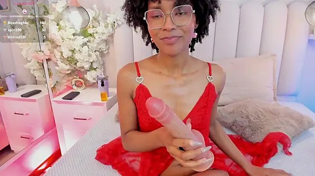 megan__hart_ (F young) - rub my panties against my pussy 😱✌🏽