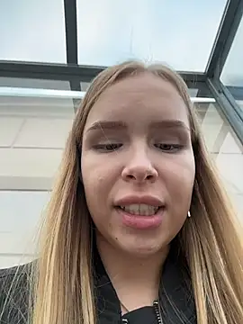 Liza_risky webcam