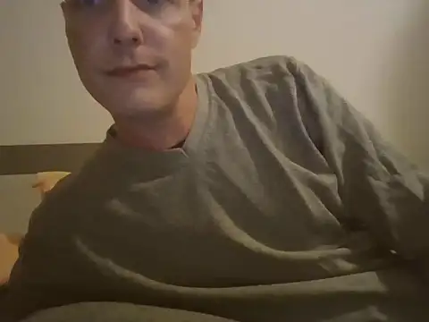 iluvhottenns (Ask my age) - #blondes #blowjob #daddies #dirty-talk #european #german #sexting #skinny #straight #striptease #white