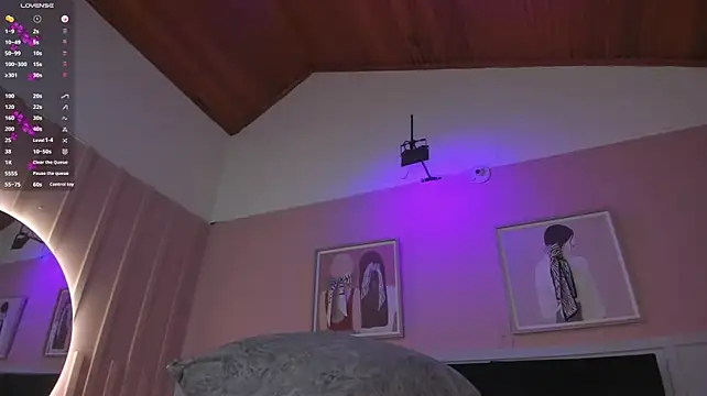elodie_walker webcam