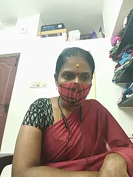 Tamil_Yalini12 live room snapshot on Stripchat