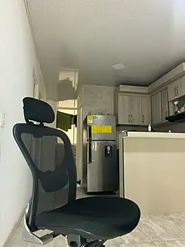 YeremiBrowm webcam