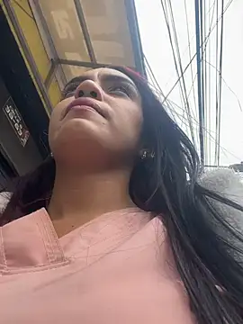 Sara-77 webcam