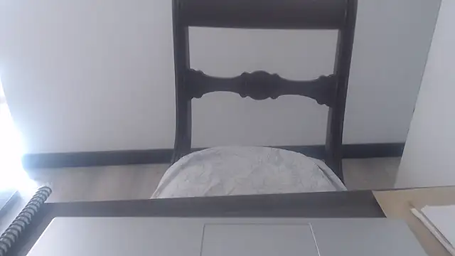 sabrina_v_ live cam on StripChat