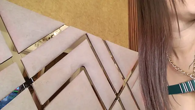 MelodyAdamss live cam on StripChat