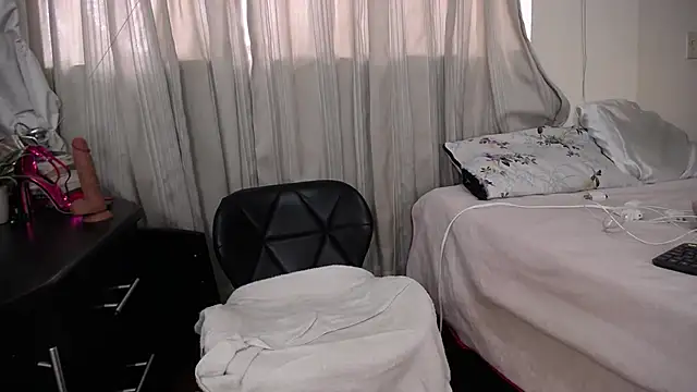 infinitysex1 live cam on StripChat