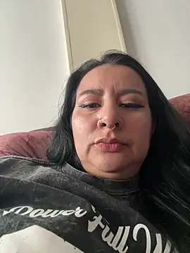 Abril_Luv webcam