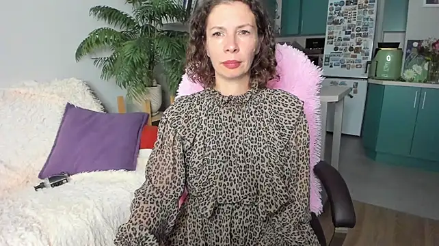 ChristinaGlory live cam on StripChat