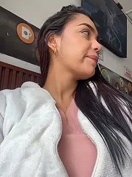 Sara-77 webcam