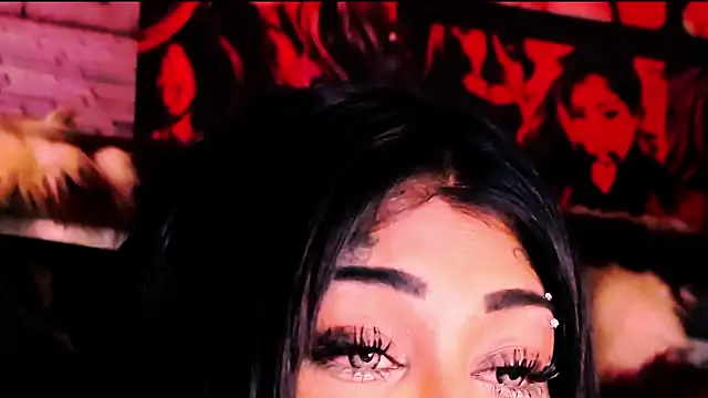indian_dreamgirl webcam
