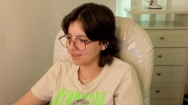 Nathaly_ds live cam on StripChat