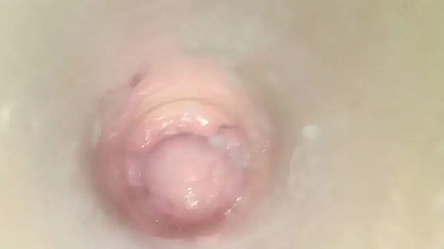 karol_stom live room snapshot on Stripchat